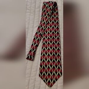 Vintage Milano Uomo Red and Black Geometric Tie 100 % Silk Made In The USA